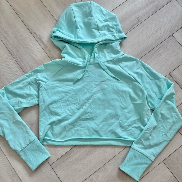 🦈 GYMSHARK CROP TURQUOISE LOGO HOODIE - Picture 7 of 7